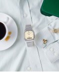 Casio Vintage Edgy Relógio Mulher AQ-240E-7A2EF